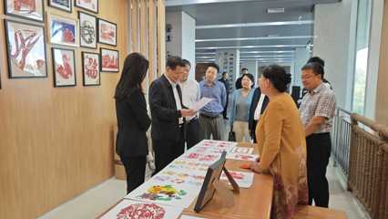 青島市僑聯(lián)赴膠州市文化服務中心調研文化藝術交流活動組織工作