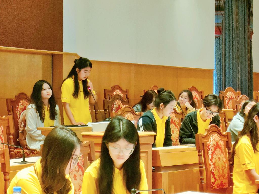 文化橋梁，青春同行 我校組織學生赴泰國易三倉大學開展藝術游學交流活動紀實